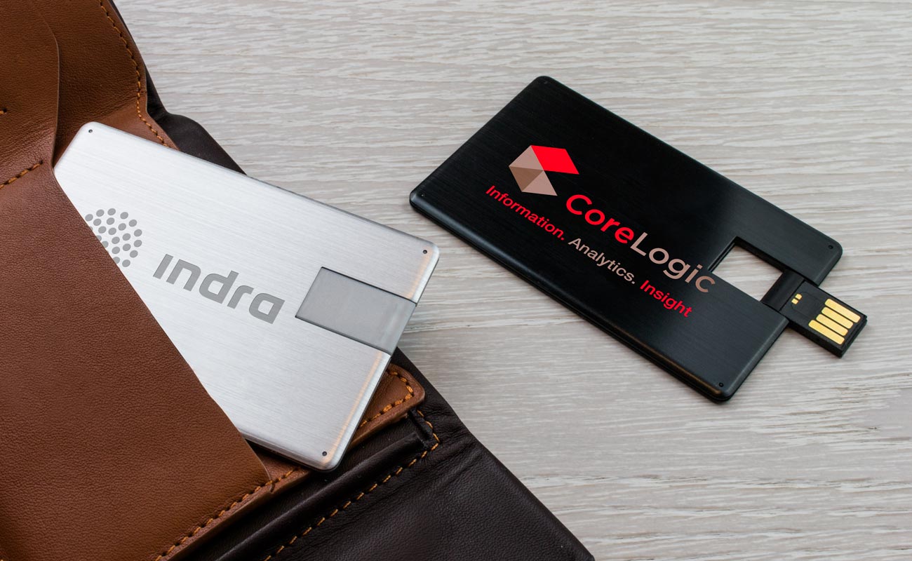 Alloy - Carte De Credit USB gallery thumbnail