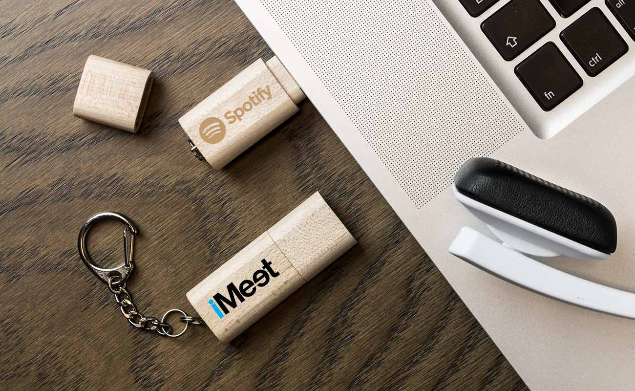 Nature - Clé USB en Bois Personnalisé gallery thumbnail