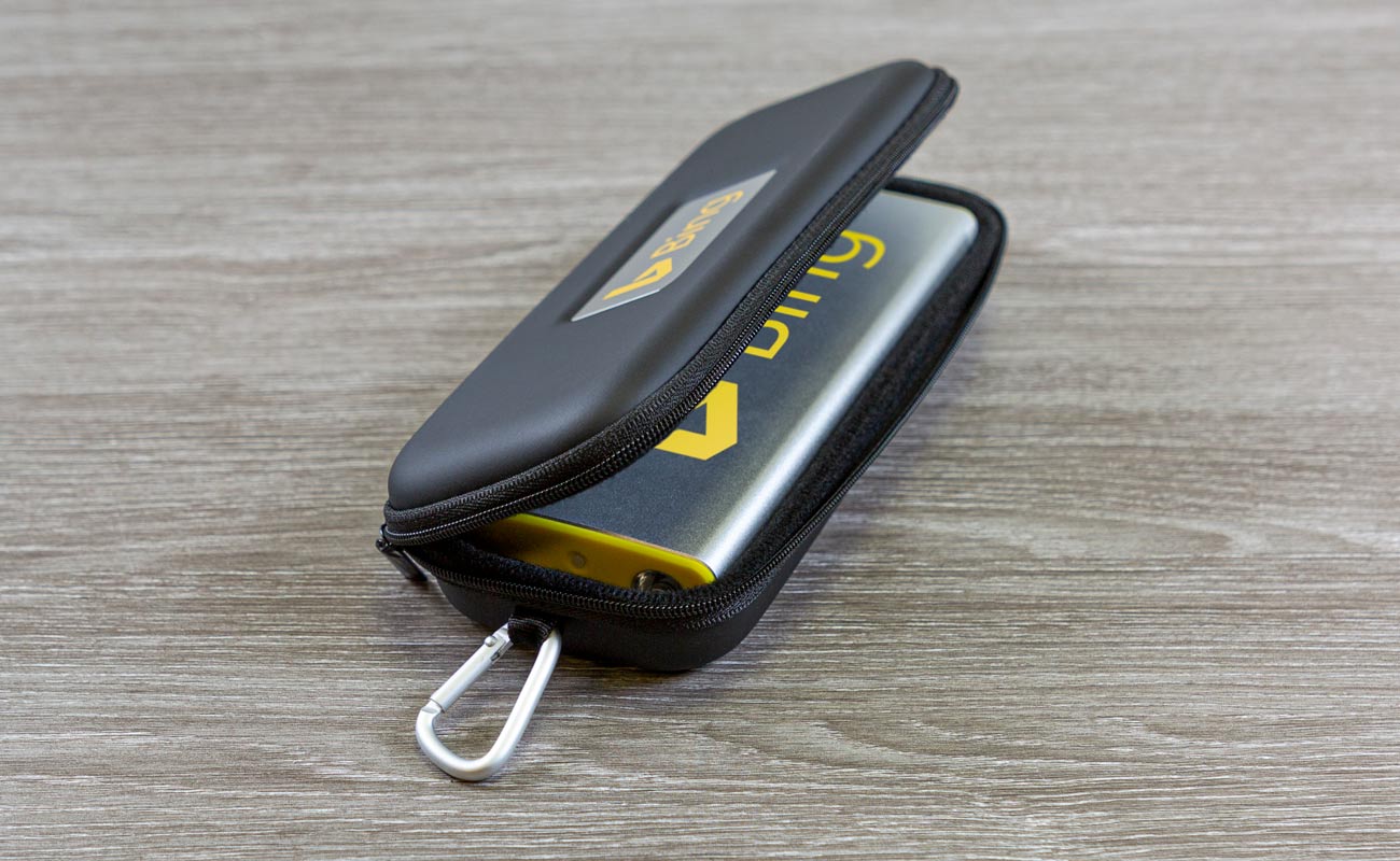Titan - Chargeur Nomade Personnalisable gallery thumbnail